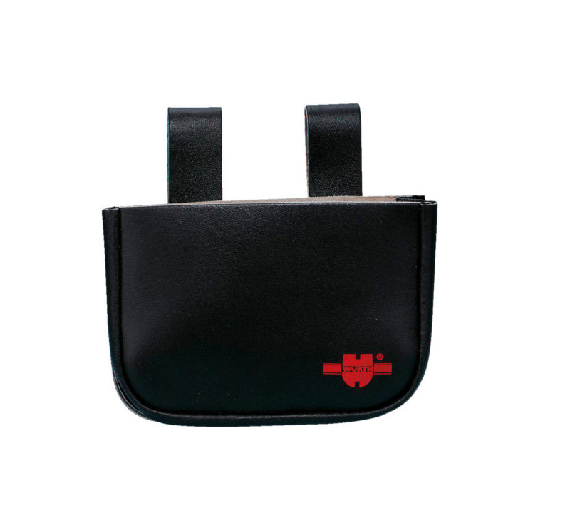 Schwarze Gürteltasche mit verstellbarem Gurt und Reißverschluss-Hauptfach aus wasserabweisendem Material