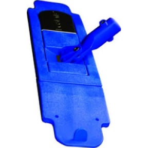 Moderner, robuster RasanTEC-Halter aus hochwertigem Material zur vielseitigen Aufbewahrung.