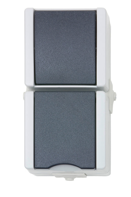 Drei senkrecht angeordnete graue SCHALTSTEDO-AP-Einheiten für Elektroinstallationen an der Wand.