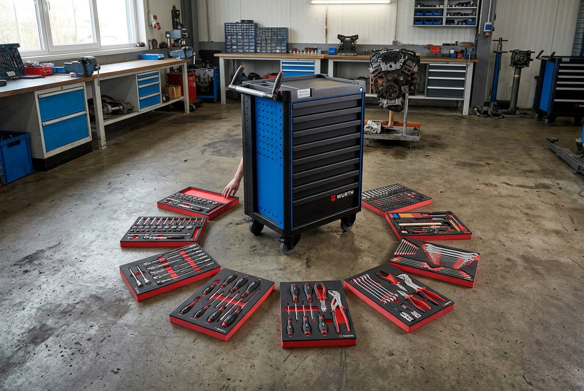 Set mit verschiedenen hochwertigen Werkzeugen und Materialien für kreative Projekte.