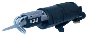 Druckluft-Stichsäge STICHSAE DL mit ergonomischem Griff und Staubabsaugung in robustem Gehäuse.