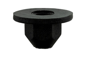 Schwarze Kunststoffmutter KSTMU-VW/AUDI, ideal für VW und AUDI Modelle, in Packung zu 50 Stück.