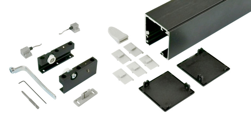 Schiebetürbeschlag in elegantem Design, robusten Materialien und einfacher Montage.