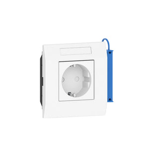 Brüstungskanal-Zubehör "STEDO-16A-250V" in robustem Design für Kabelinstallationen.