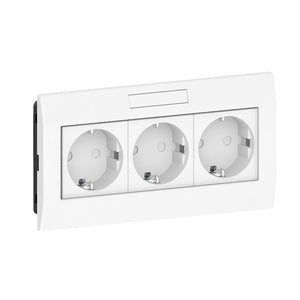 Brüstungskanal-Zubehör STEDO-16A-250V in robuster Bauweise für Kabelinstallationen.