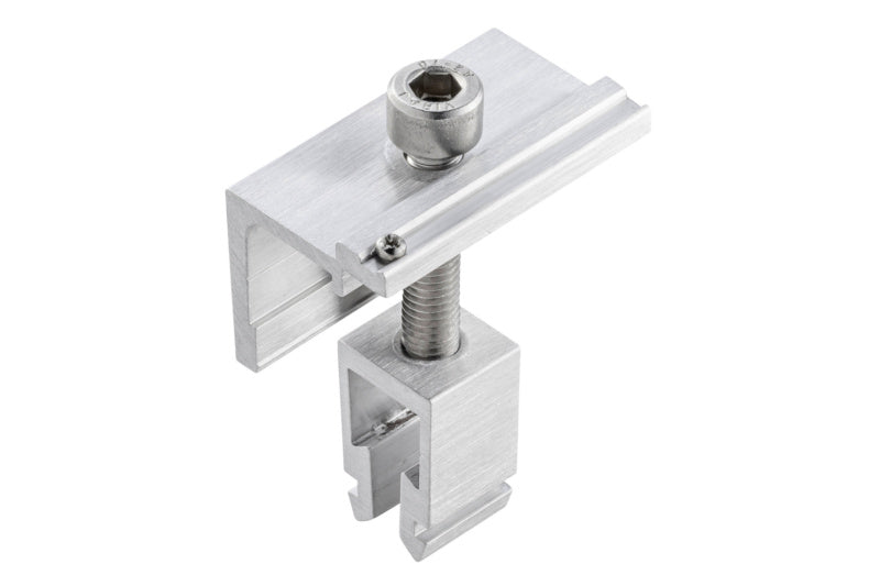 Robuste Halteklammer für Solaranlagen mit wetterbeständigem Material und einfacher Montage