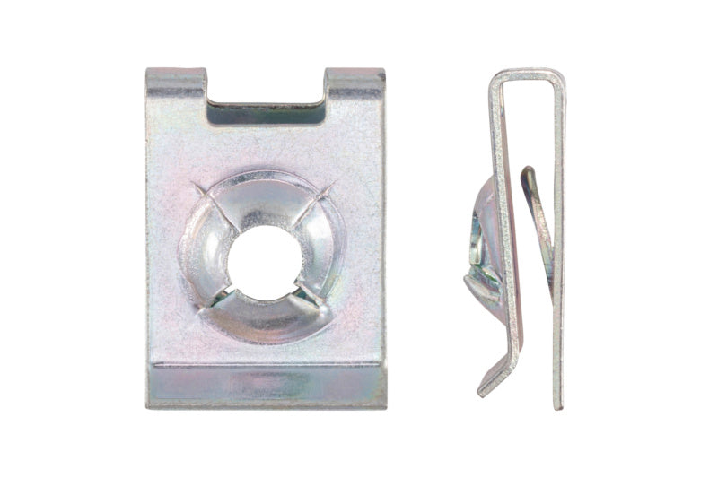 Blechmutter-MU-BL-VW/AUDI-(A3A)-L16,0MM-D4,8MM     Verpackungsinhalt    100 Einheit