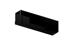 Modulares Regalsystem mit mehreren Ebenen zur Aufbewahrung von Werkzeugen und Materialien.