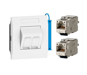 Brüstungskanal-Zubehör EINBAUEINH-DATENTECHNIK-R9010 in robuster Ausführung für Kabelverlegung.