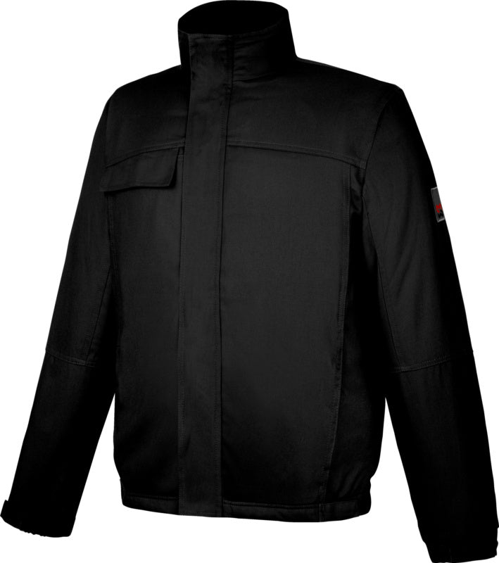 Schwarze Winterjacke mit hohem Kragen, verstellbarer Kapuze und mehreren Taschen.