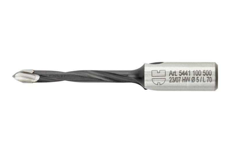 CNC-Bohrer mit robustem Design, leistungsstarkem Motor und benutzerfreundlicher Steuerung.