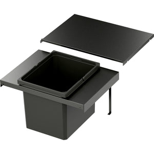 Mülltrennsystem mit mehreren Behältern und Deckel im Lava-Design für die Küche.