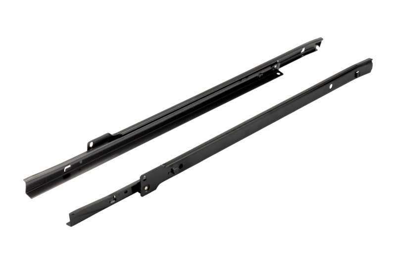 Großer Werkstattwagen der M-Serie mit mehreren Schubladen und leichtgängigen Rollen für Werkzeuge.