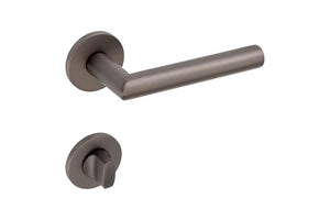 Türdrücker aus mattem Edelstahl mit ergonomischem Griff und CLICKFIX-Montagesystem für Wohnbereiche.