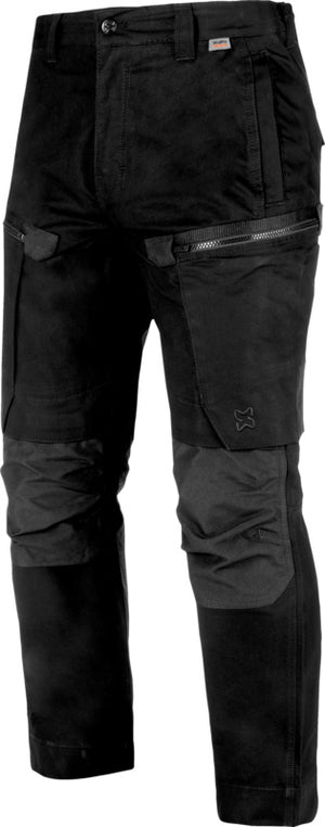 Schwarze Cargo-Hose mit elastischem Bund, Seitentaschen und körpernaher Silhouette.