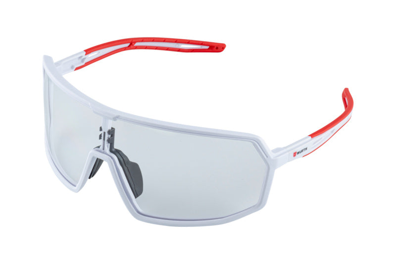 Klare Schutzbrille mit kratzfester Linse und ergonomischem Design für optimalen Tragekomfort.