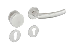 Türdrücker aus gebürstetem Edelstahl mit ergonomischem Griff und CLICKFIX-Montagesystem.