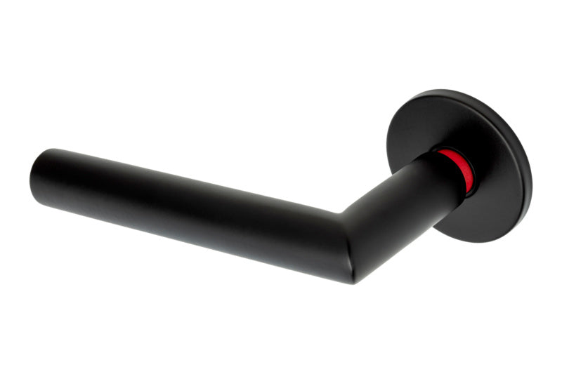 Edelstahl-Türdrücker mit ergonomischem Griff und versteckter Befestigung für elegantes Design.