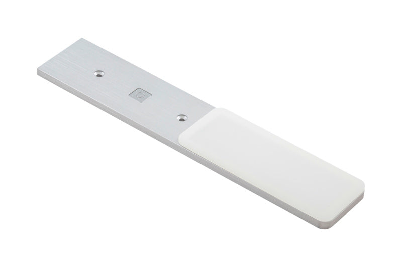 LED-Leuchte in Aluminium mit warmweißem Licht und integrierter Infrarot-Technologie.