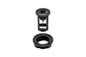 Schwarzer HDMI-Splitter mit kompaktem Design und zwei HDMI-Anschlüssen für 4K-Signale.