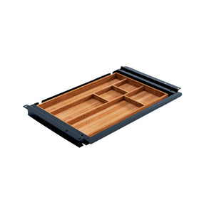 Schreibtischzubehör in Schwarz mit rutschfestem Griff und mehreren Fächern zur Organisation.