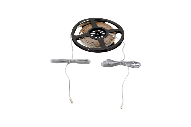 Schlanke LED-Lichtleiste LICHTBA-LED FLB-24-25 XW 5 Meter mit selbstklebender Rückseite.