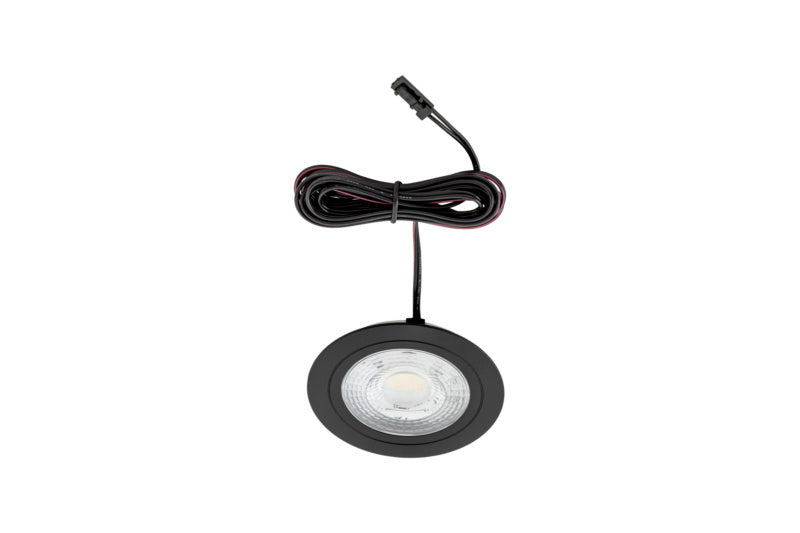 Runde LED-Einbauleuchte mit schlankem Design und warmweißem Licht für Deckenmontage.