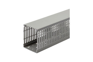 20 graue VDK-VKW AE-R7030 Einheiten, 100 mm hoch und 80 mm breit, robust und vielseitig.