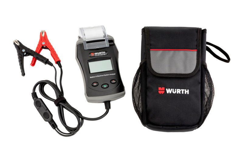 Batterie- und Lichtmaschinentester mit Display und integriertem Drucker für Kfz-Überprüfung.