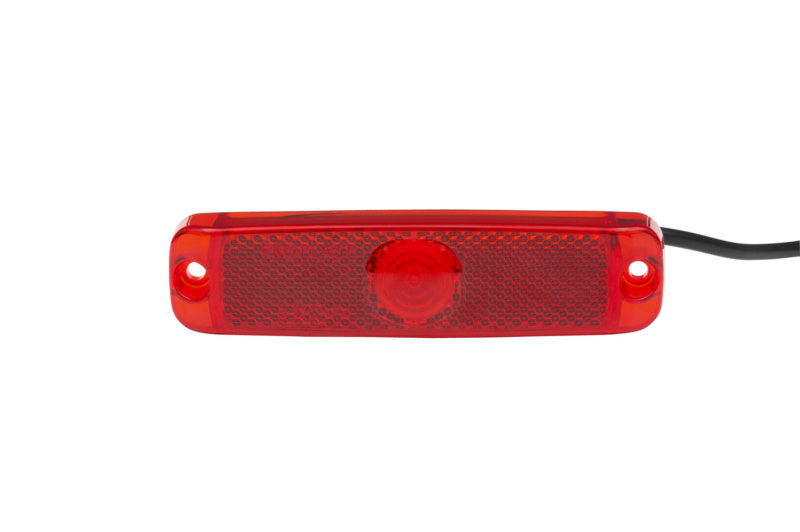 Zwei rote LED-Leuchten 130x32 mm, 24V, mit robustem Gehäuse für Handwerksbedarf.