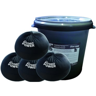Vier HydroPower Harzbeutel und ein Eimer.