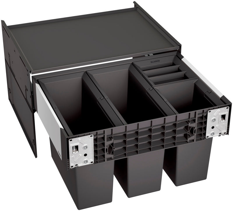 Mülltrennsystem mit mehreren Fächern und farbcodierten Behältern für die Küche