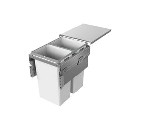 Mülltrennsystem mit mehreren Fächern zur sortierten Abfallentsorgung in der Küche.