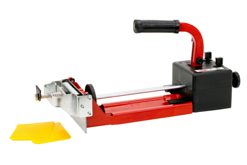 Spender für Spachtelmasse mit ergonomischem Griff und 3 Kilogramm Fassungsvermögen.