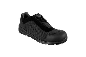 Schwarzer Sicherheitshalbschuh S3L mit BOA-Verschluss, rutschfester Sohle und ESD-Schutz.