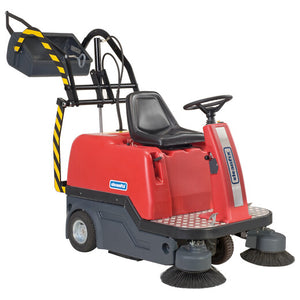 Eine rote und graue Cleanfix Kehrsaugmaschine mit Sitz und Lenkrad.