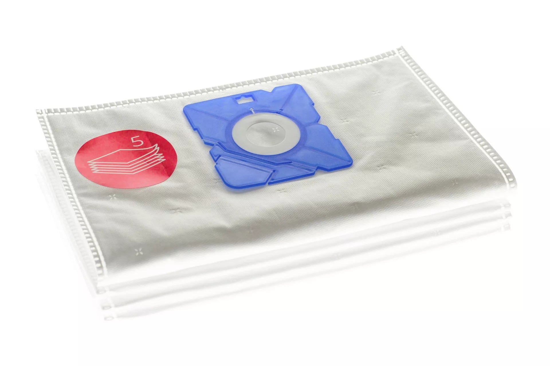 Fünf weiße Staubbeutel mit blauem Anschlussstück und rotem Aufkleber mit der Zahl 5.